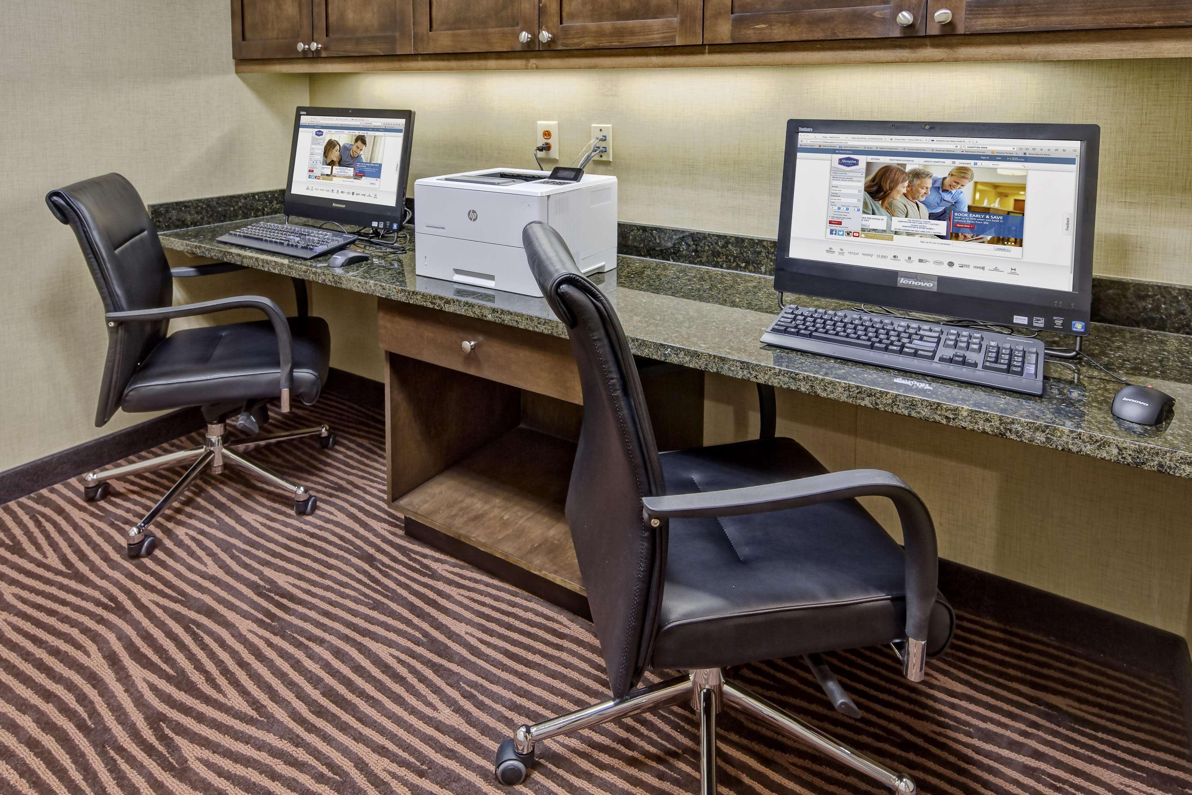Hampton Inn Indianola Kültér fotó