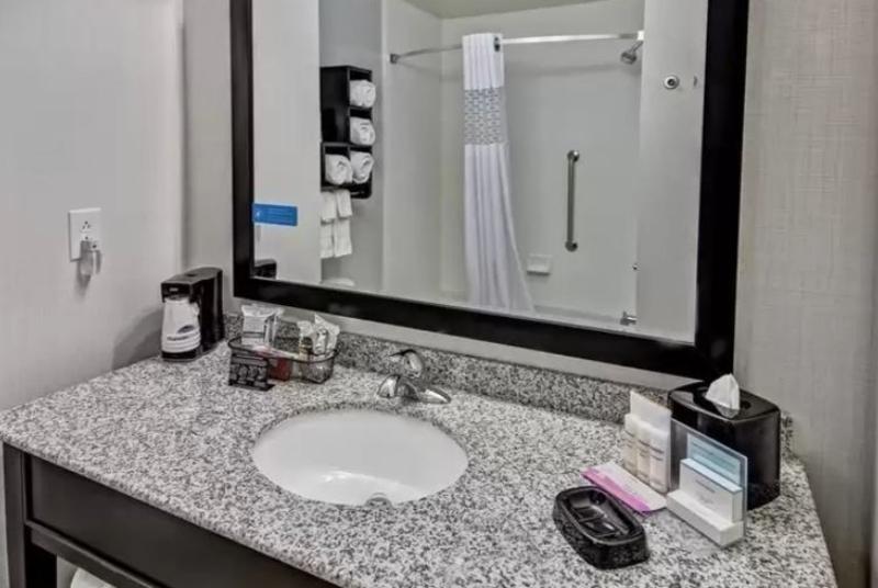 Hampton Inn Indianola Kültér fotó